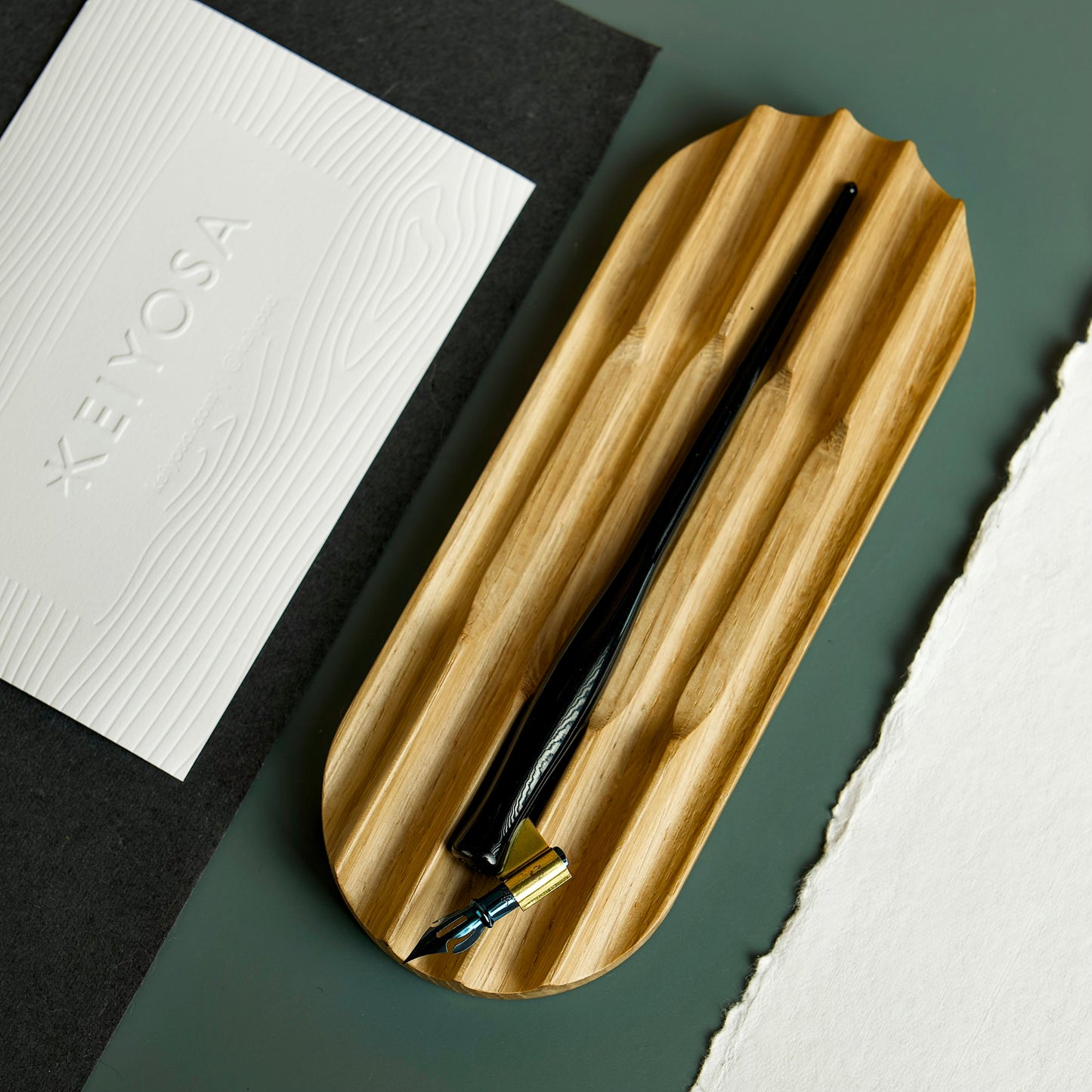 TaniKuru Pen tray