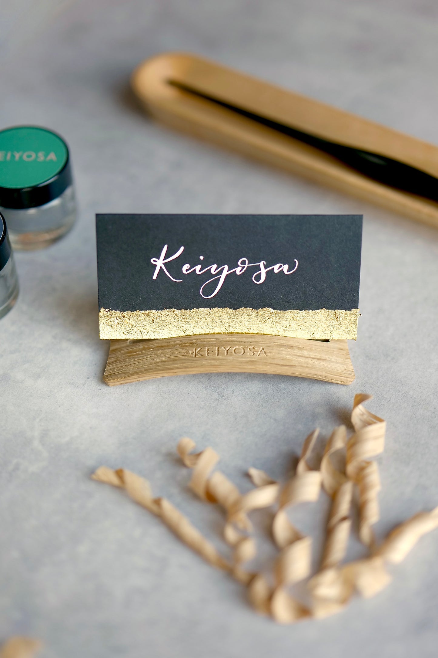 Arch - place card holder