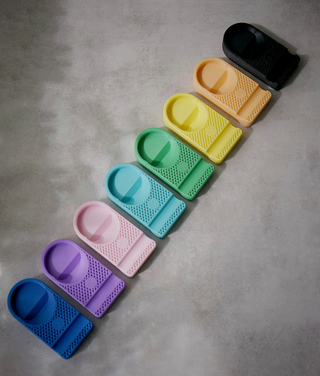 Tilt - Hue Angled Calligraphy Ink Pot Holder