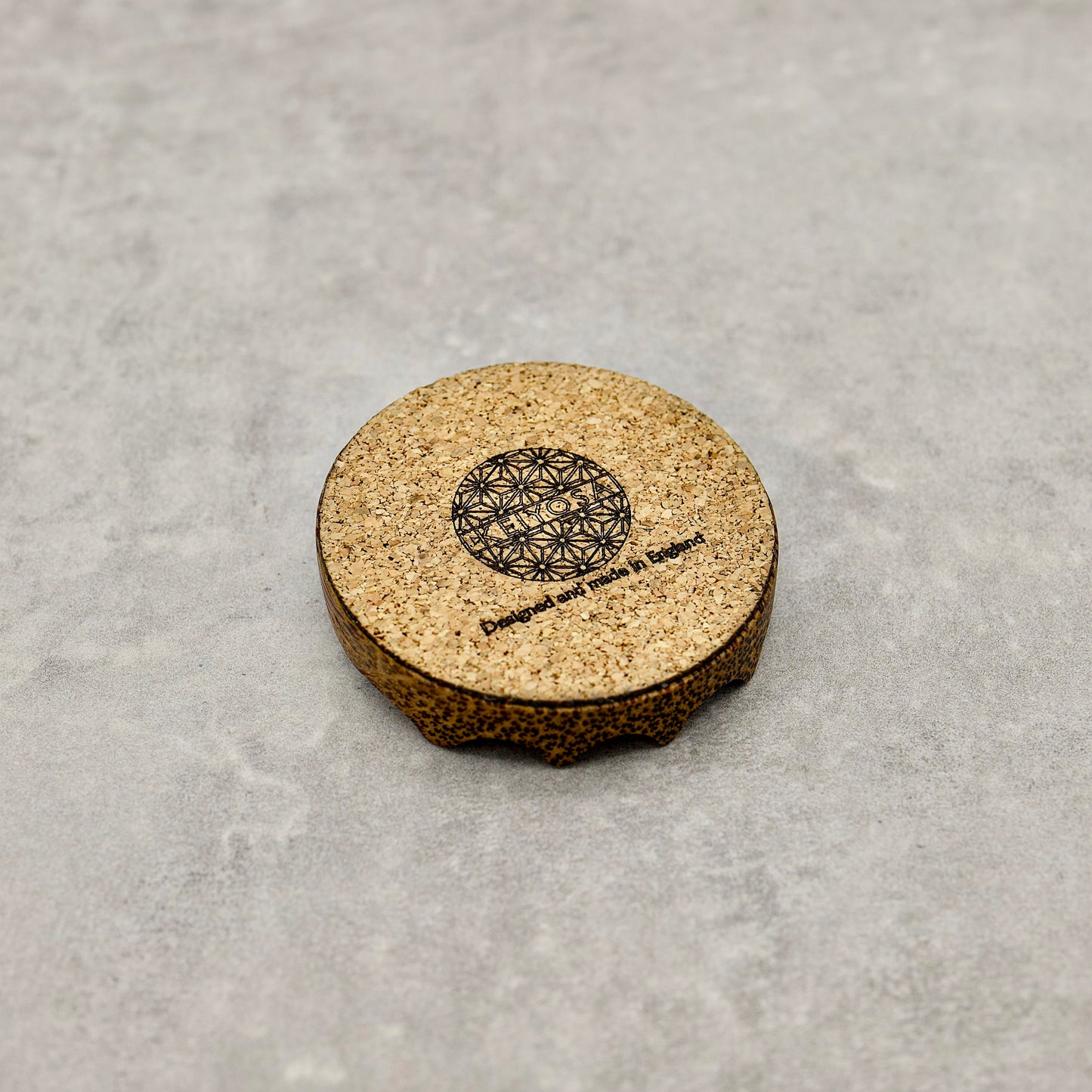 Limited edition - Palm wood Tani Pen Rest