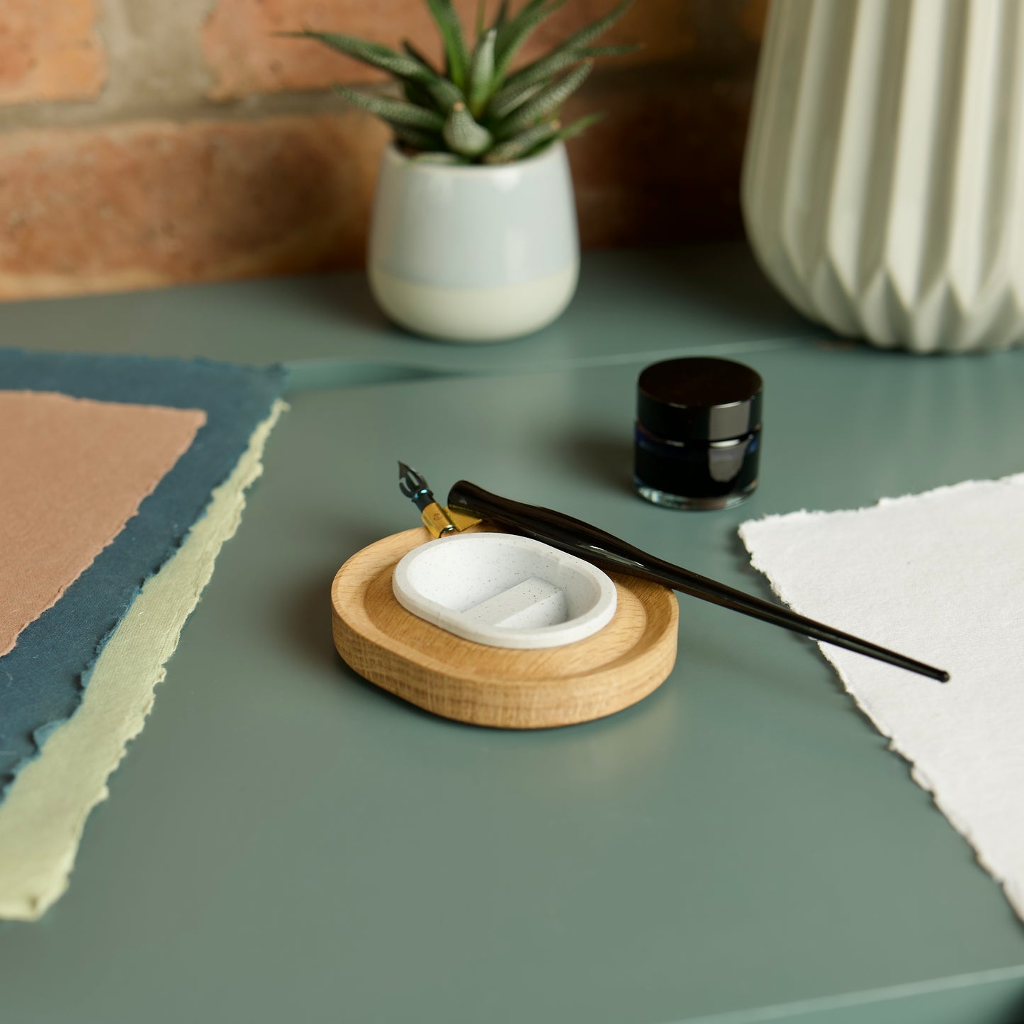 VersaTilt - Ink stand