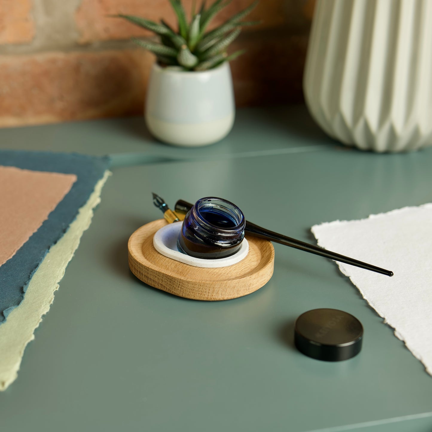 VersaTilt - Ink stand